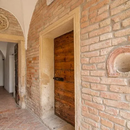 Casa A Colori Venezia Hotel 2*