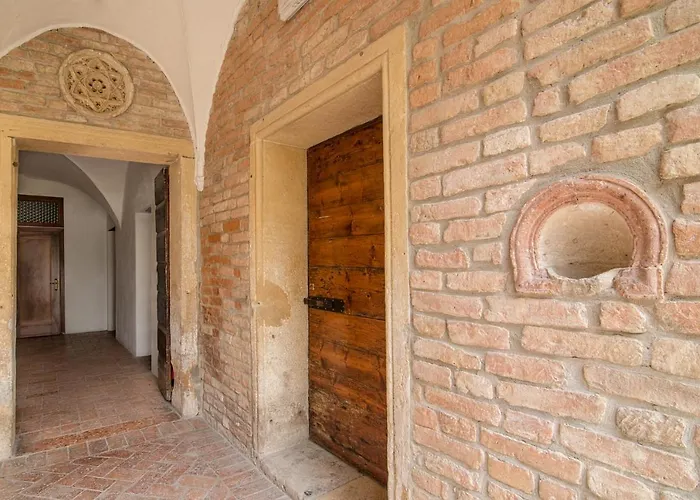 Casa A Colori Venezia Hotel 2*